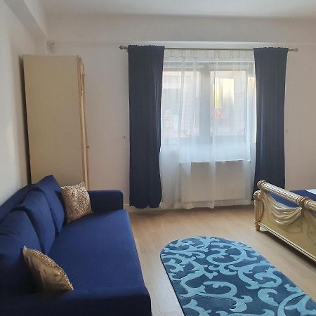 French Boutique Hotel Брашов Екстериор снимка