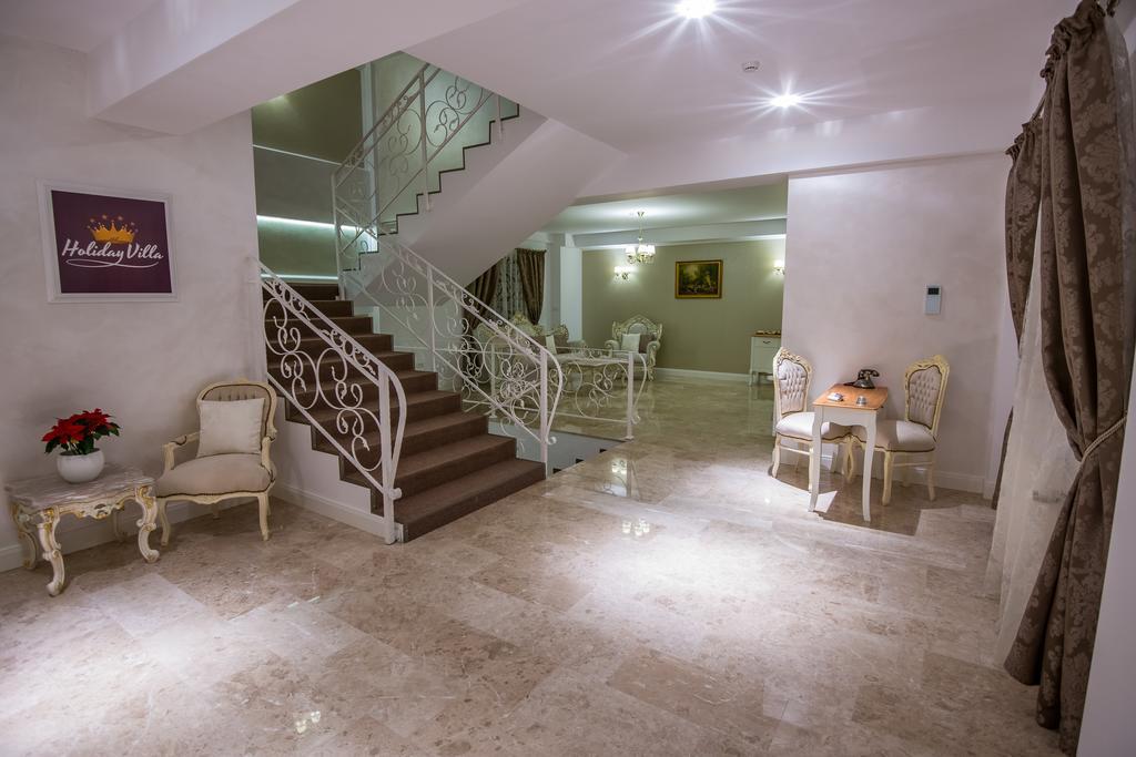 French Boutique Hotel Брашов Екстериор снимка